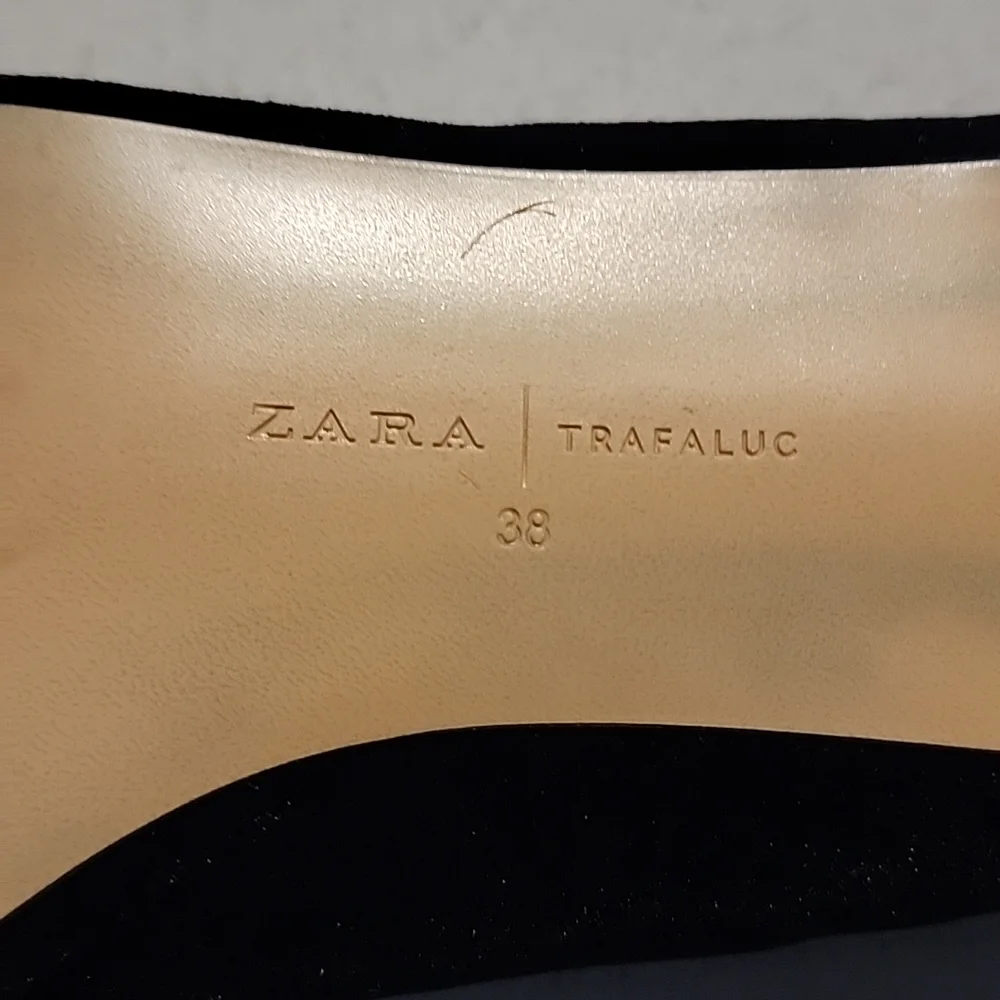 Zara Black Embellished Ballet Flats
